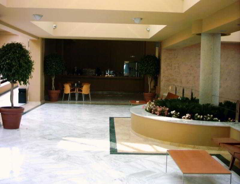 Cear Juan Carlos I Hotel Granada Buitenkant foto